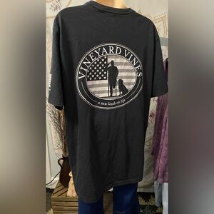 EUC Vineyard Vines K9s For Warriors Black Medium T-Shirt Graphic Tee Pocket